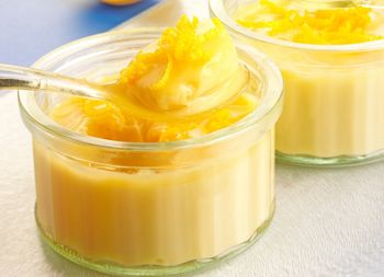 Lody i sorbety pójdą w odstawkę. Przygotuj ten kremowy deser z cytryną