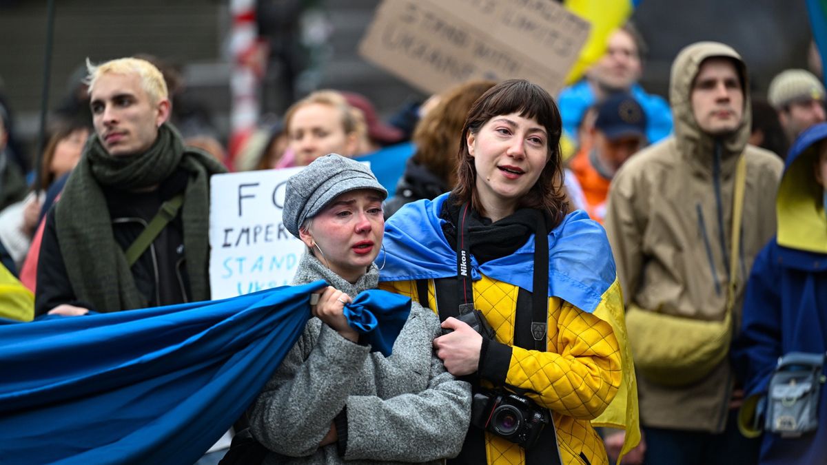 demonstracja w rocznicę inwazji Rosji na Ukrainę