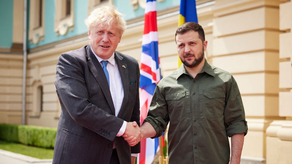 Boris Johnson działa w porozumieniu z prezydentem Wołodymyrem Zełenskim