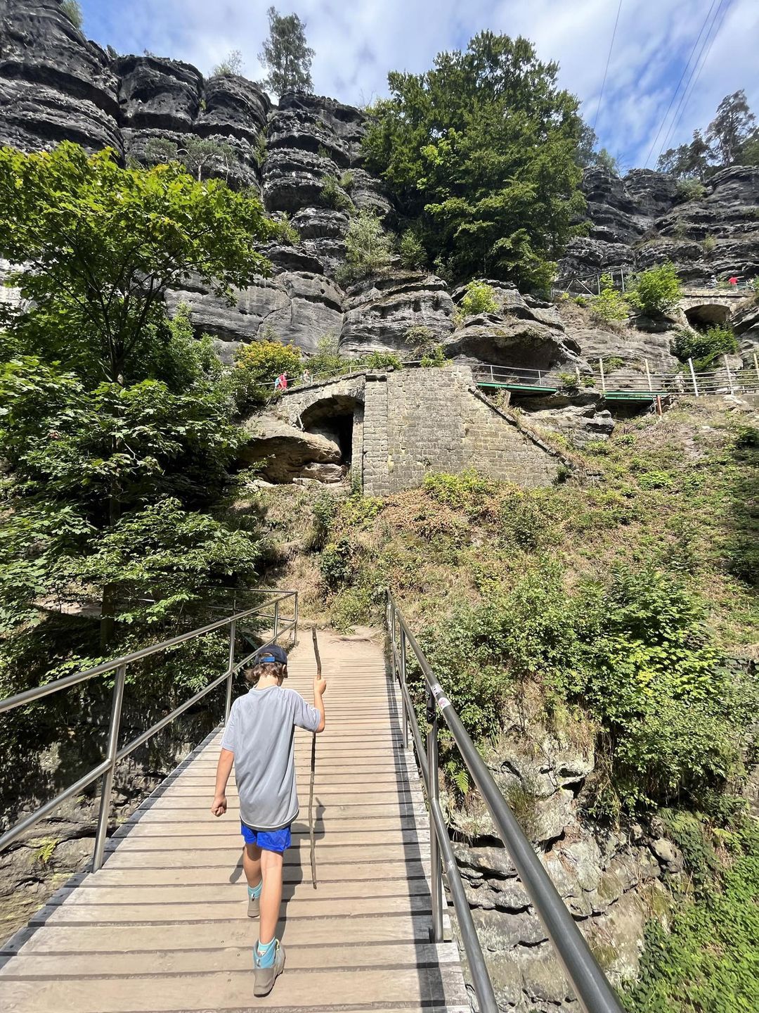 Szlak do Bramy Pravcickiej jest bardzo malowniczy