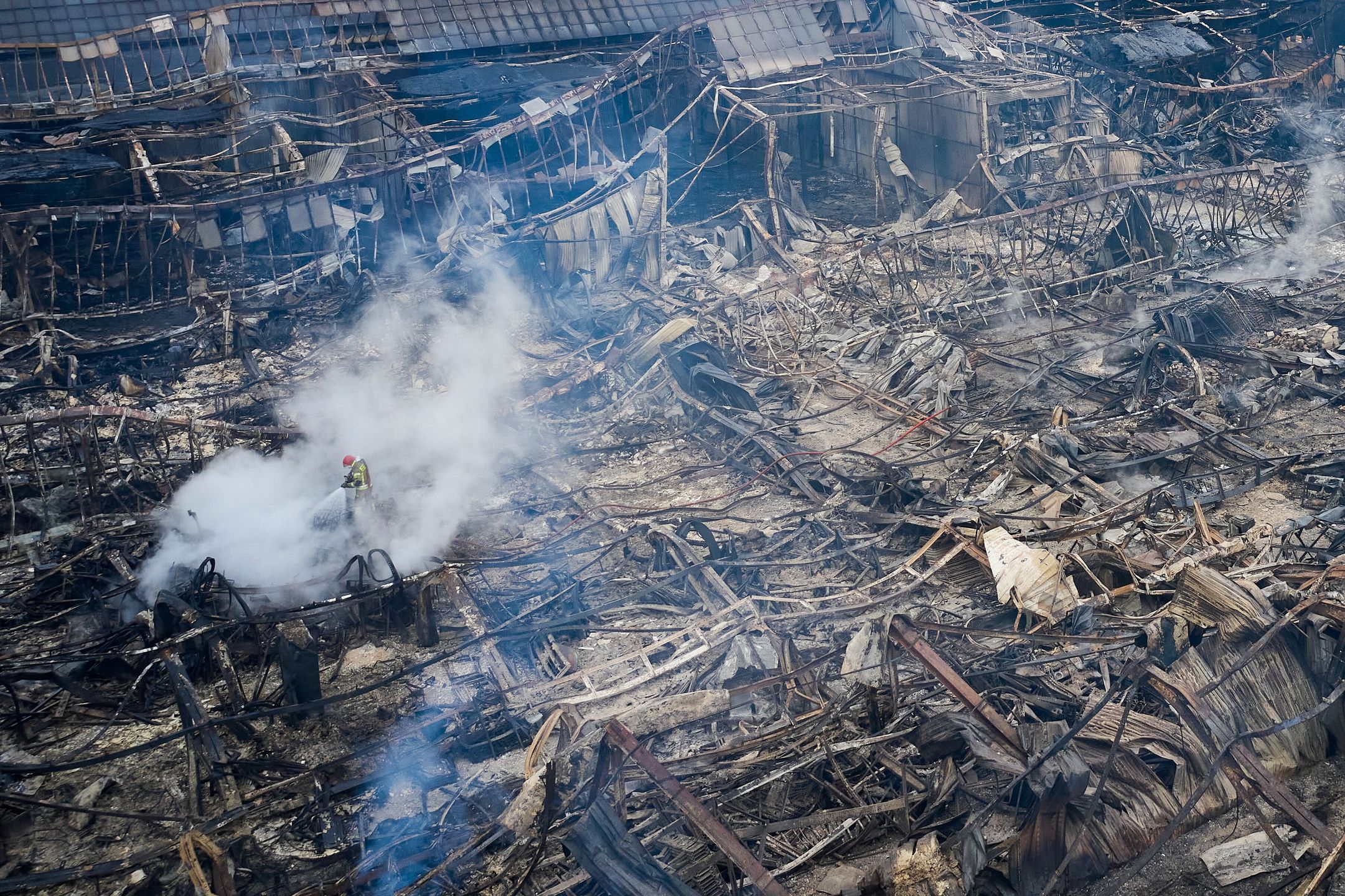 Pożar w budynku dawnych Zakładów Naprawczych Taboru Kolejowego