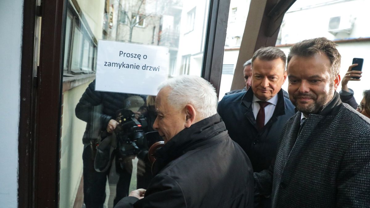 Wiadomo, o czym rozmawiano na spotkaniu PiS.