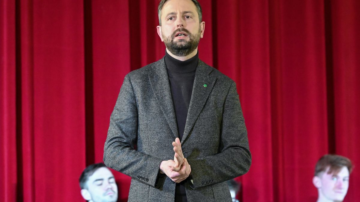 Ińsko (woj. zachodniopomorskie), 17.03.2023. Prezes PSL Władysław Kosiniak-Kamysz na spotkaniu poświęconym projektowi PSL - "Uczciwa Polska", 17 bm. w Kinie Morena w Ińsku. (aldg) PAP/Marcin Bielecki