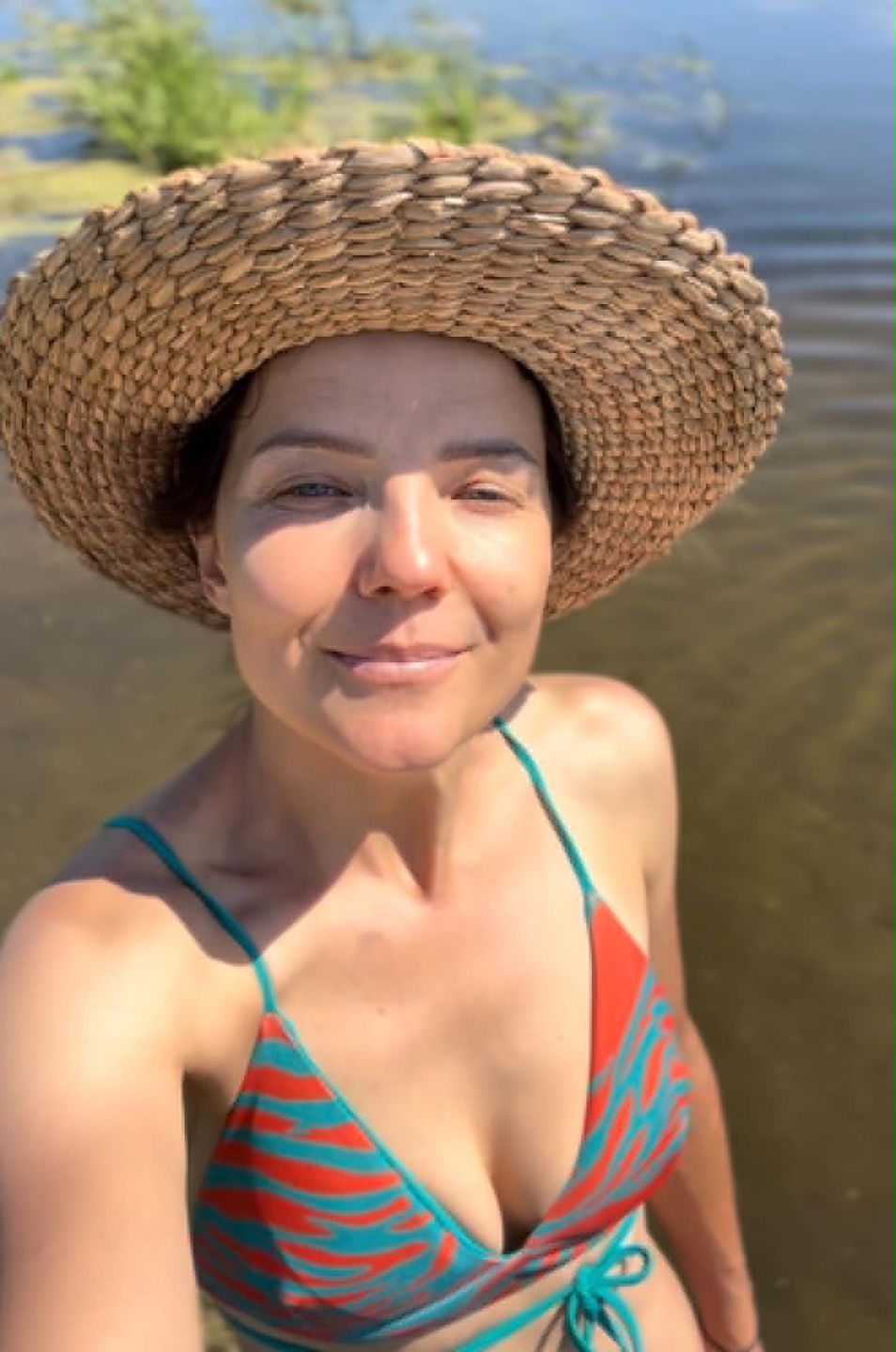 Joanna Jabłczyńska w bikini i bez makijażu