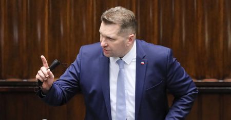 Absurdalne wystąpienie Czarnka w Sejmie. O zaniedbania ws. COVID-19 oskarżył opozycję