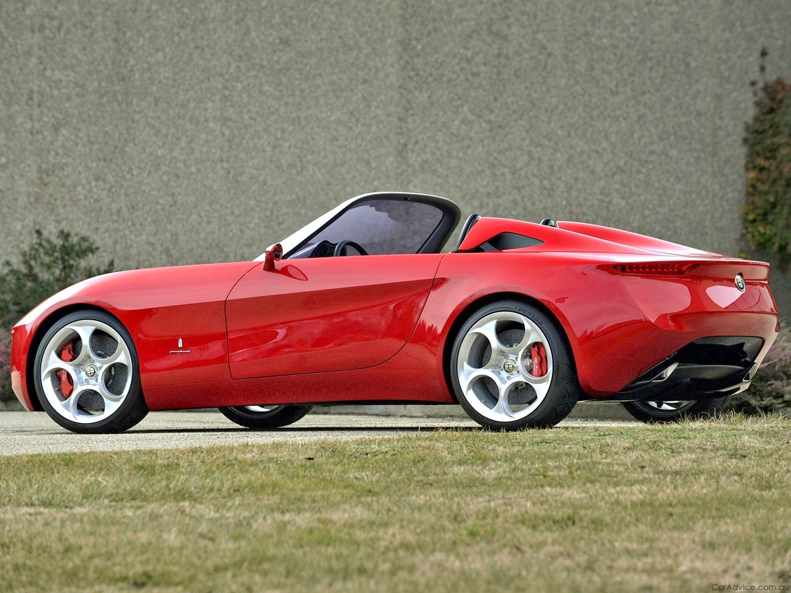 Alfa Romeo 2uettottanta Concept