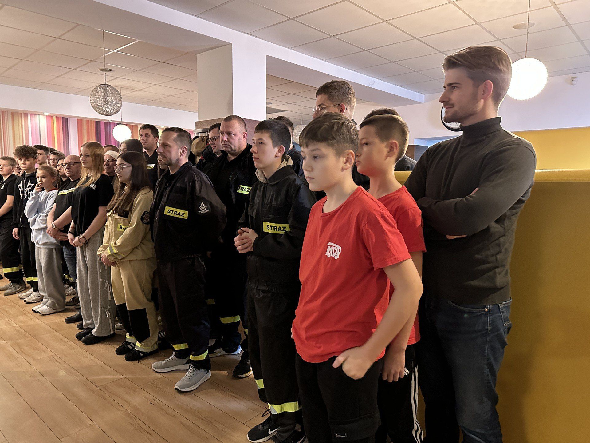 Mikołajkowy Turniej Strażacki w kręgle zorganizowany został 6 grudnia na kręgielni Black w Wieluniu