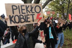 Ukrainki uciekają przed wojną. Niektóre stykają się z polskim prawem aborcyjnym