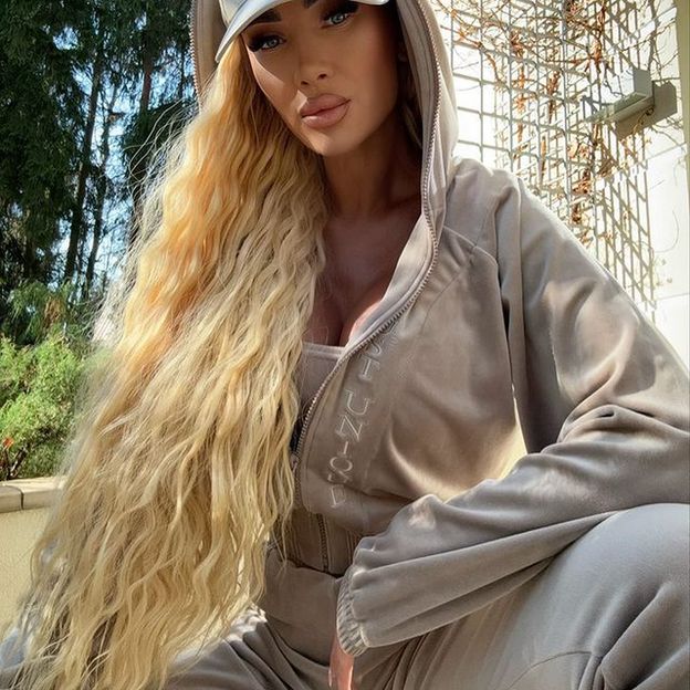 Izabela Macudzińska nie przypomina już siebie?! Internauci OSTRO: "Wyglądasz jak te wszystkie Barbie..." (FOTO)