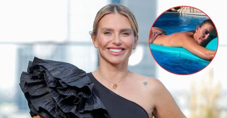 Monika Goździalska wyleguje się PÓŁNAGO na wakacjach. W komentarzach wrzawa