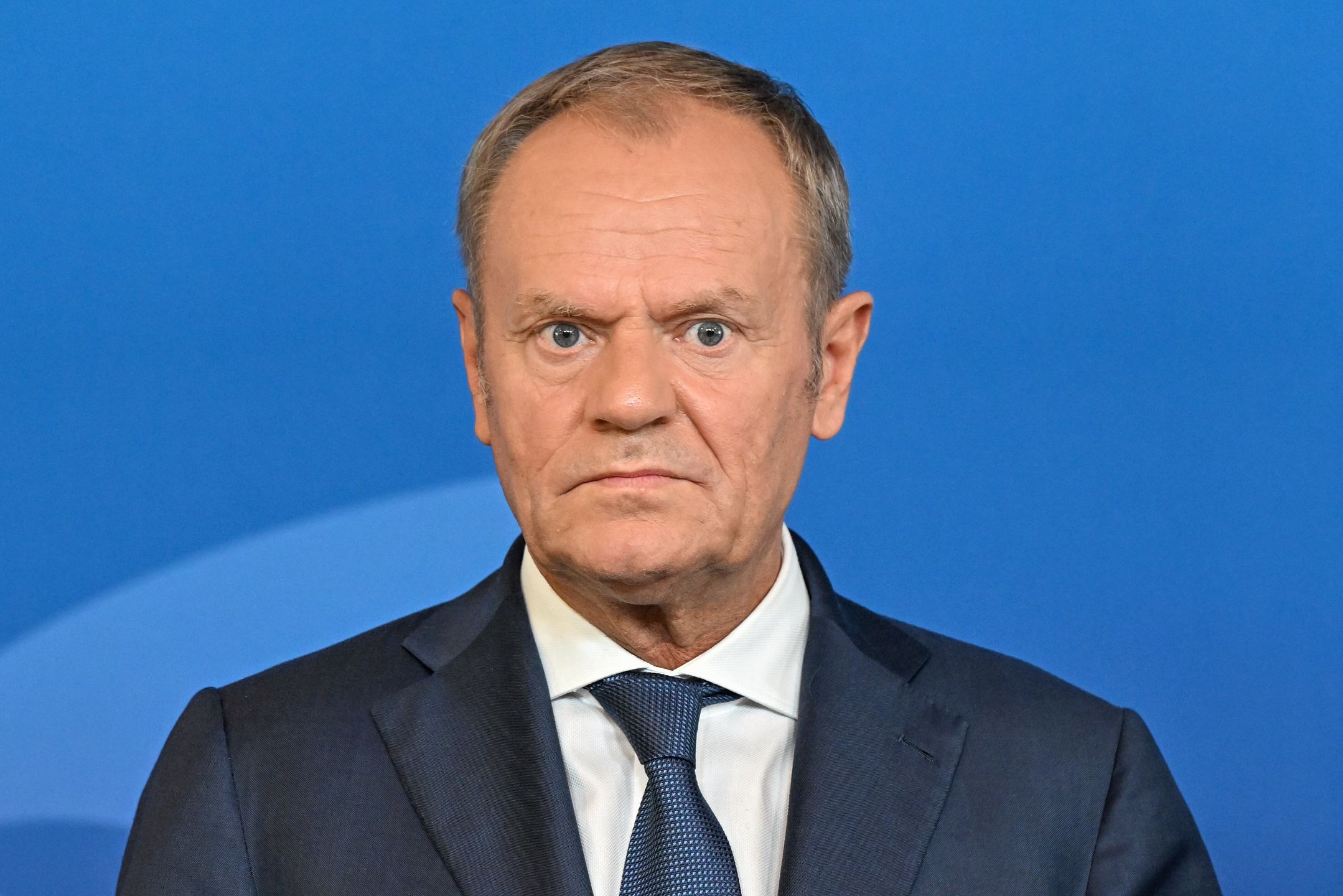 Luksemburg, Luksemburg, 18.06.2024. Premier Donald Tusk podczas konferencji prasowej po spotkaniu z premierem Wielkiego Księstwa Luksemburga Lukiem Friedenem w Luksemburgu, 18 bm. (amb) PAP/Radek Pietruszka