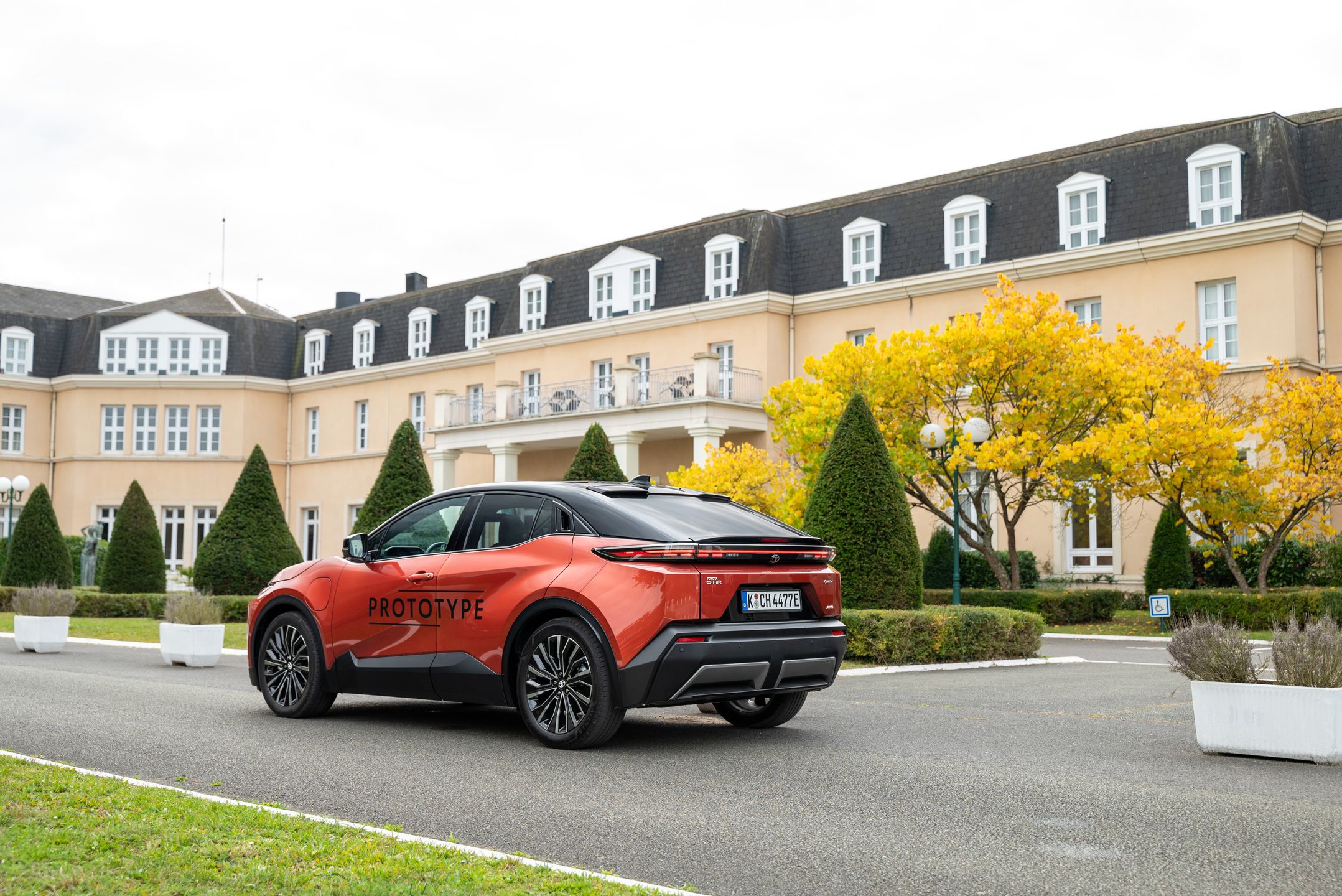 Toyota C-HR+