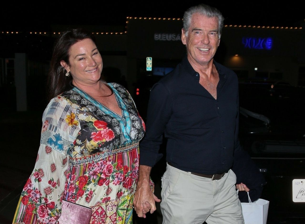 Pierce Brosnan na kolacji z żoną Keely Shaye Smith 