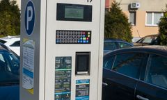 Kody QR na parkomatach. Tak oszuści wyłudzali pieniądze