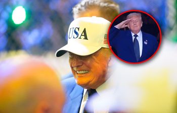 Gala UFC w Białym Domu. Rozradowany Trump otwierał imprezę