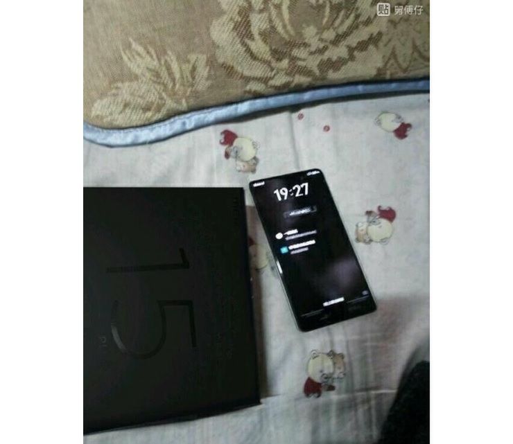 #wSkrócie: data premiery Honor Magic 2 oraz zdjęcia Meizu 15 i Xiaomi Mi MIX 3 3