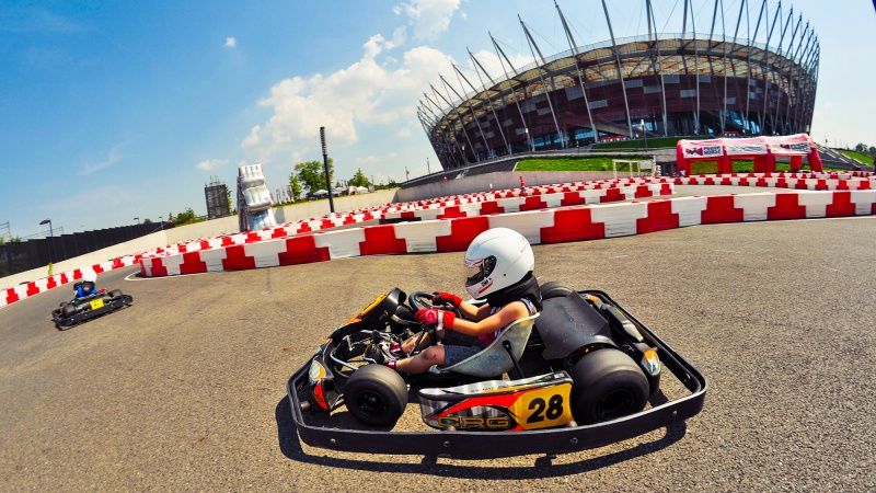 Od poniedziałku Polacy mogą ponownie ścigać się na otwartych torach kartingowych. To efekt drugiego etapu odmrażania gospodarki
