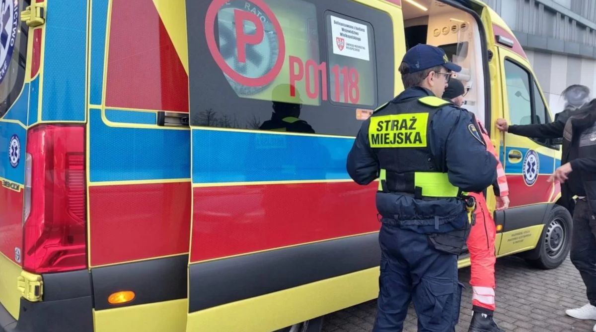 Mężczyzna miał duszności i silny ból w klatce piersiowej. 