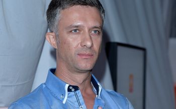 "Uratowało mnie 10 cm". Niedawno otarł się o śmierć