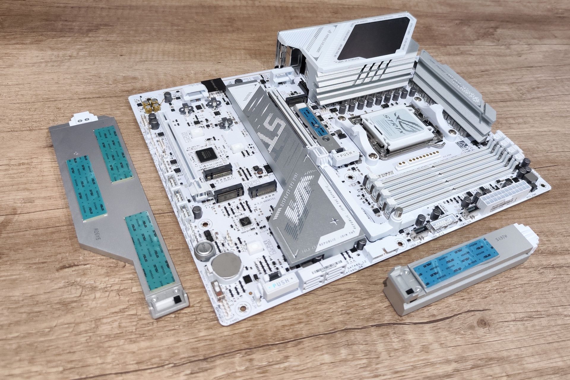 ASUS ROG Strix X870E-A Gaming WIFI7 NEO