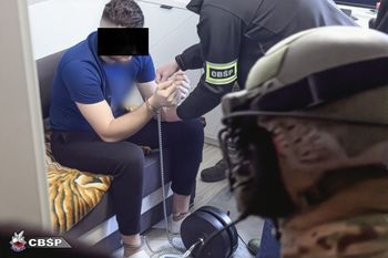 Warszawa: 14 osób zatrzymanych w sprawie handlu narkotykami
