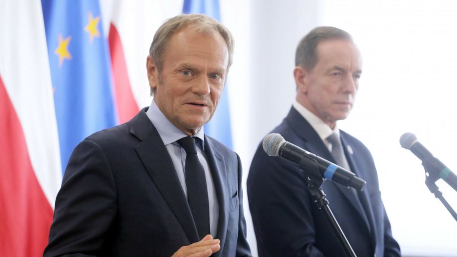 Donald Tusk w parlamencieFot. Jakub Kaminski/East News, 06.07.2021. Sejm. Szef  PO Donald Tusk spotyka sie w Sejmie z partnerami Platformy w ramach Koalicji Obywatelskiej. N/z konferencja prasowa z marszalkiem Senatu.
N/z: Donald Tusk, Tomasz GrodzkiJakub Kaminski