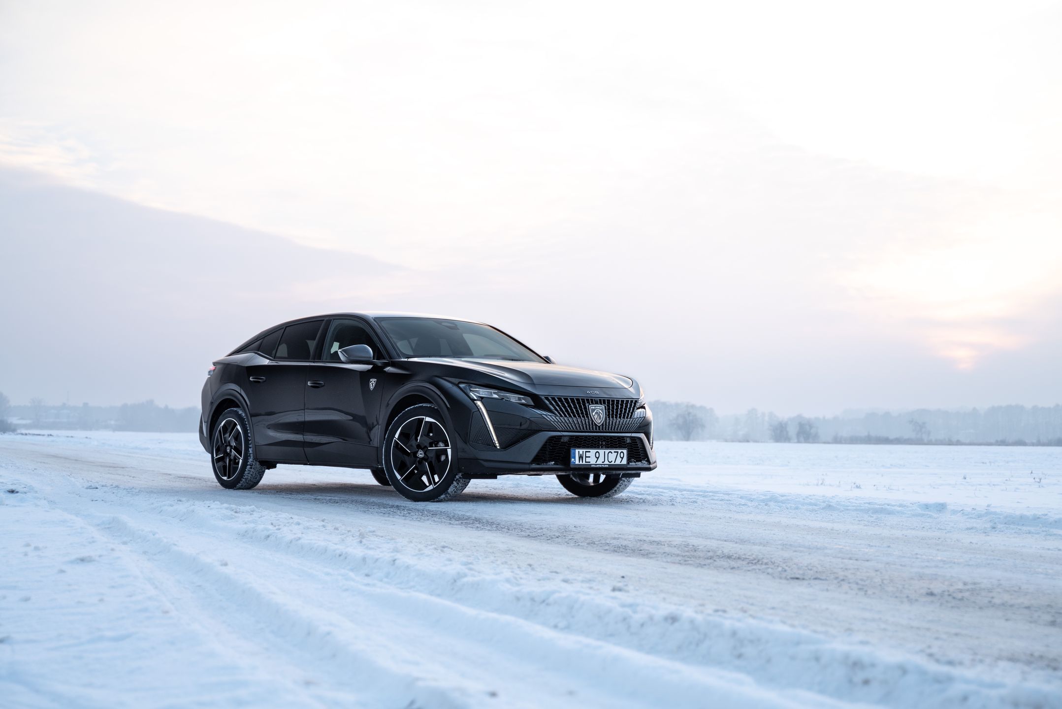 Peugeot 408 Hybrid 145