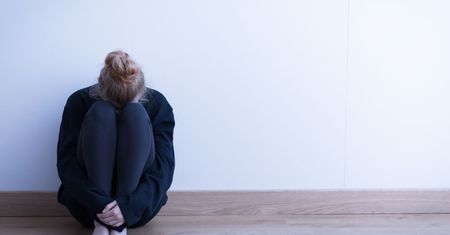 Nerwica lękowa. Jak ją rozpoznać i leczyć?
