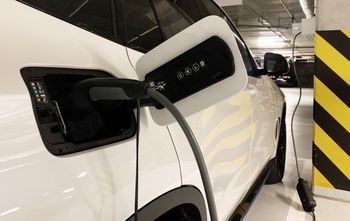 Niemcy mają problem z elektrycznymi samochodami. Wysokie koszty