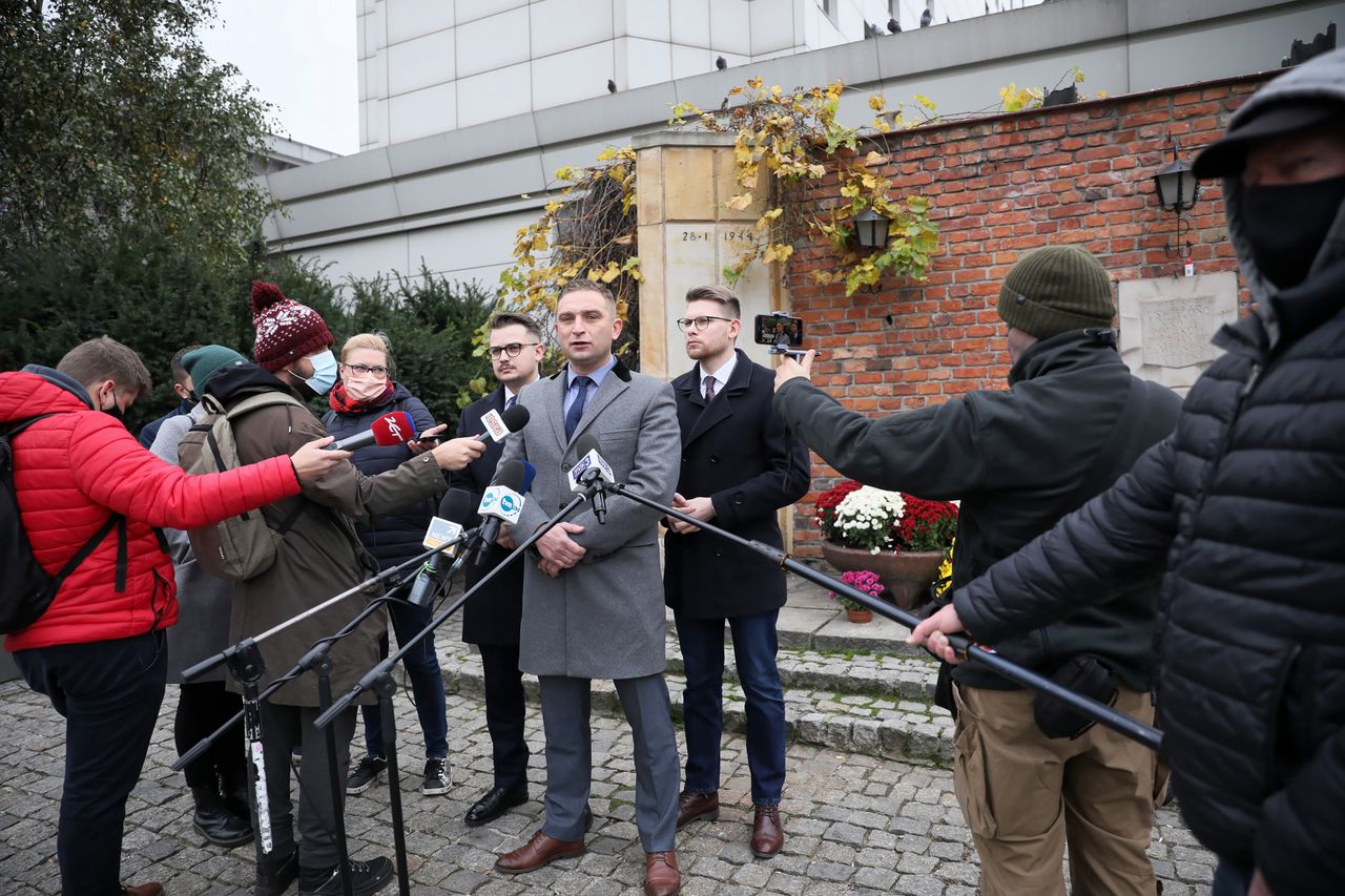 Organizatorzy podali trasę Marszu Niepodległości 2020. Kierowcy muszą się liczyć z utrudnieniami w Warszawie