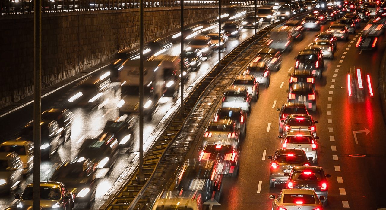 Gwałty w przewozach osób. Ekspert chwali nowe prawo i przestrzega przed demonem rasizmu