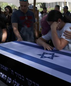 Hamas przekazał Izraelowi dwie trumny. Napięcia wokół zwrotu ciał