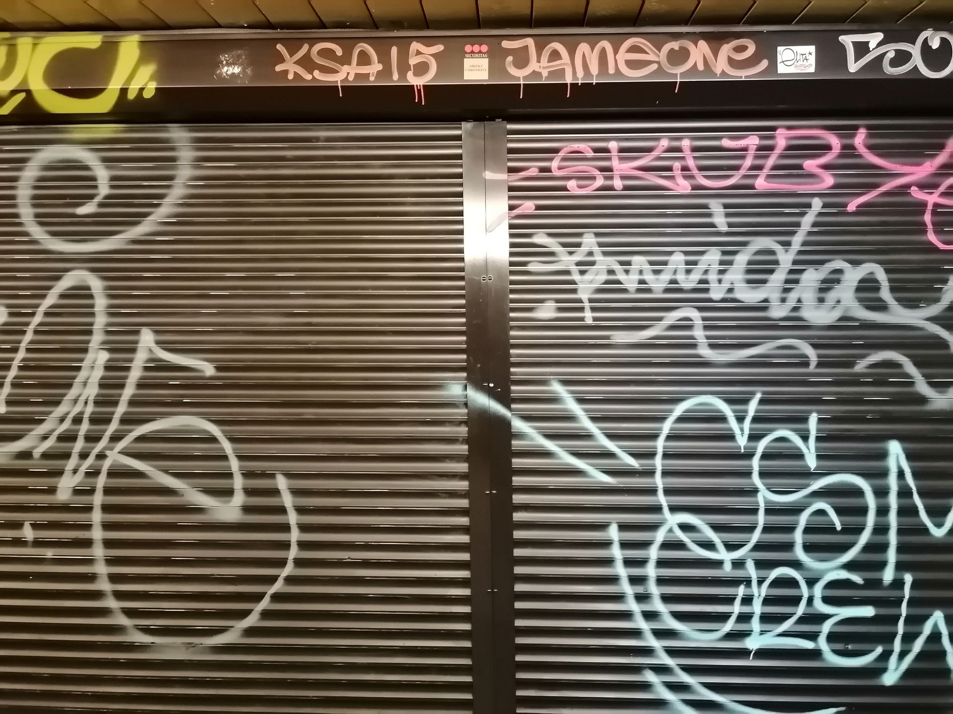 Honor 20 Lite oficjalnie. Nowy smartfon już w Polsce 16