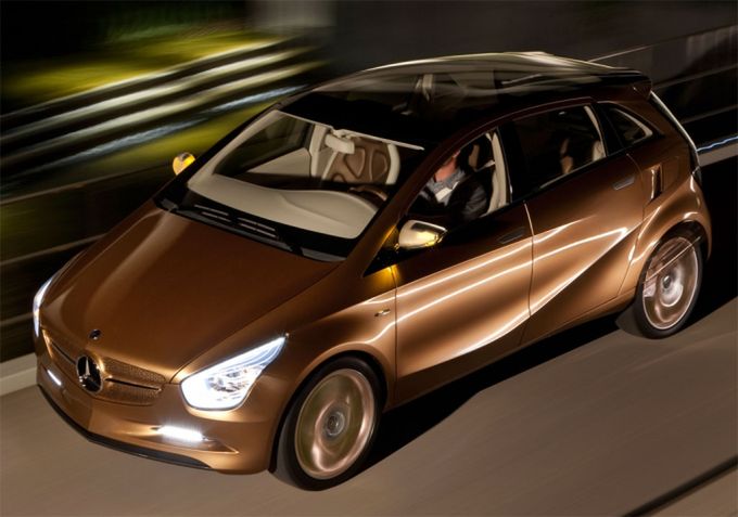 Mercedes BlueZERO E-CELL PLUS