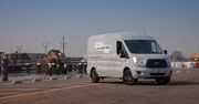 Elektryczny Transit i hybrydowe Tourneo Custom. Ford elektryfikuje także auta użytkowe