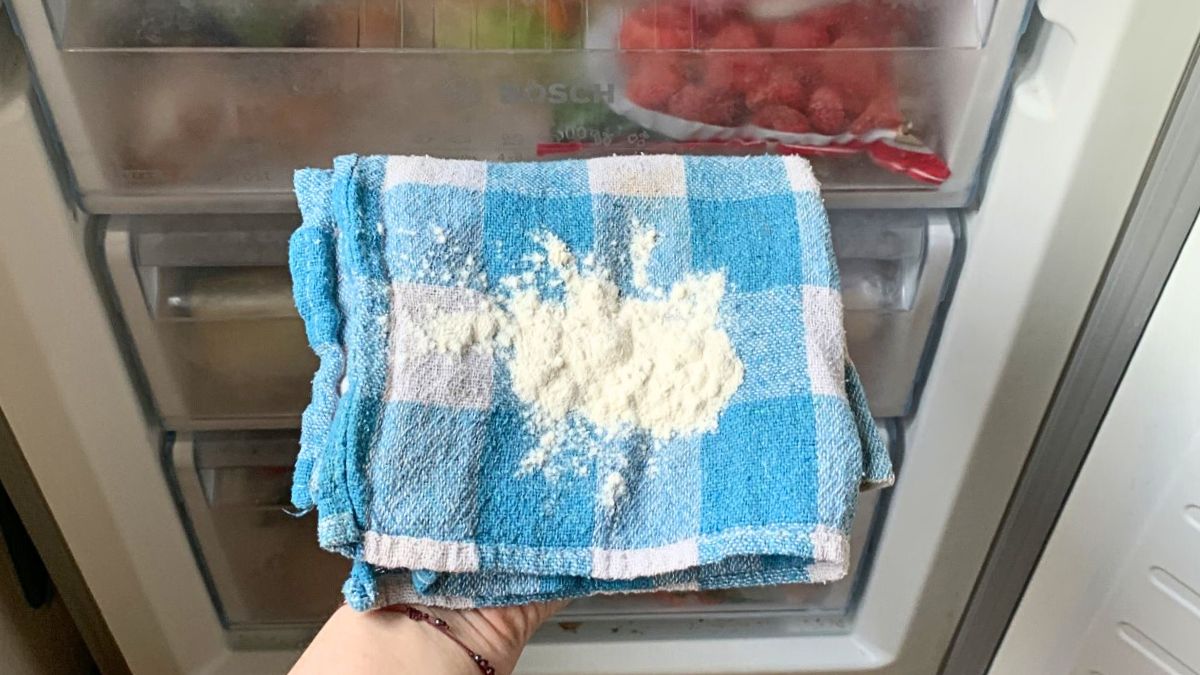 Rozmrażanie zamrażarki tym trikiem to pikuś