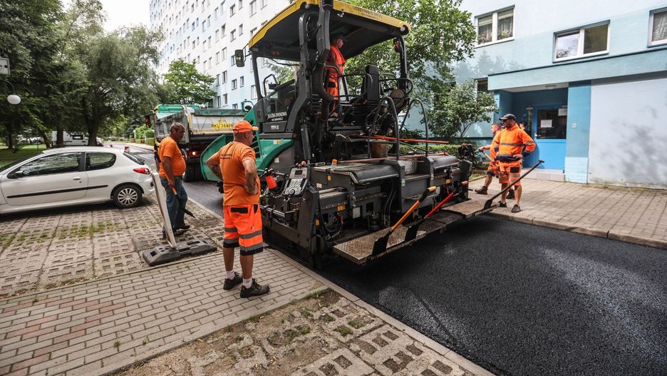 Trwa układanie nawierzchni na osiedlu Nowe Miasto w Rzeszowie
