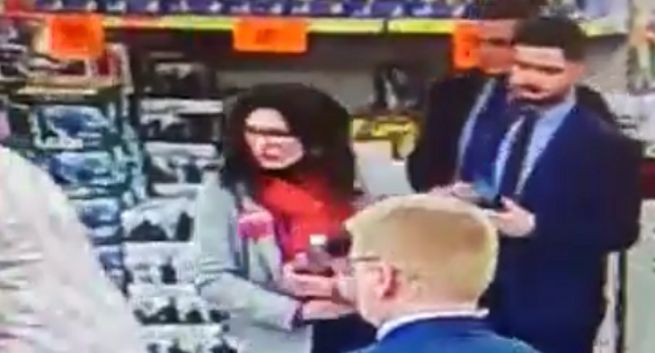 Dziennikarz przeprosił za nagranie z prezydent Gdańska w sklepie. Trójmiasto.pl: odchodzi z naszej redakcji