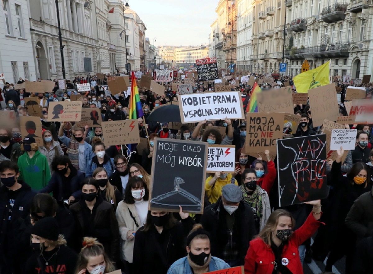 Posłanka PiS o protestujących. Nie powściągnęła języka. Internauci oburzeni