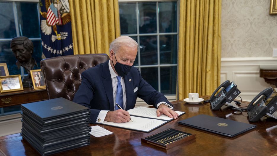 USA. Joe Biden i pierwsze decyzje. Wycofał postanowienia Trumpa