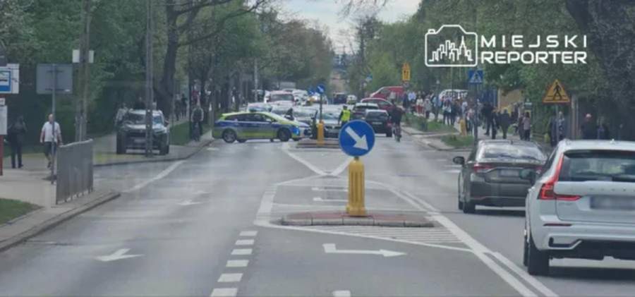 Motocyklista potrącił starsze małżeństwo
