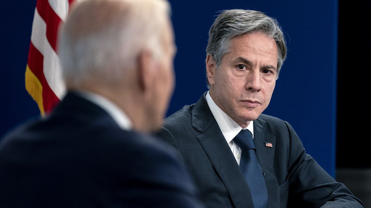 Rosja już podjęła kroki w kierunku wojny, usiłując wykreować pretekst do inwazji - mówił w czwartek Anthony Blinken. 