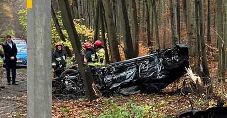 Koszmarny finał jazdy próbnej. Rozbił auto warte fortunę