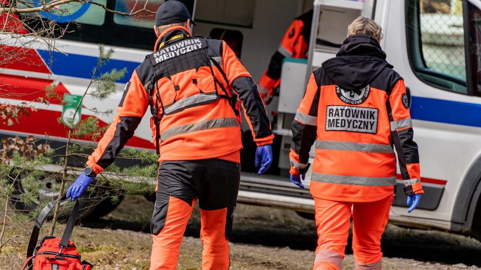 Pogotowie ratunkowe
ratownicy medyczni
ambulans