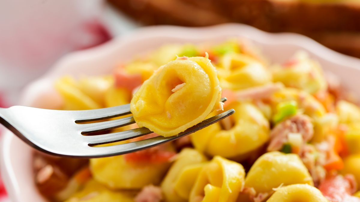 Sałatka z torteliini 