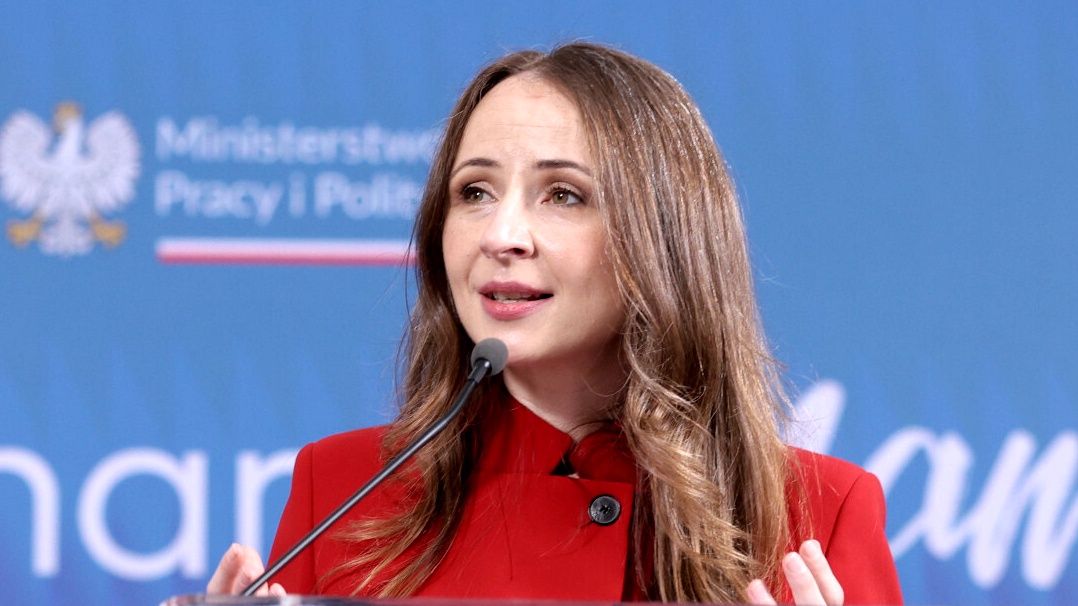 "Porąbało was w tym rządzie?". Zandberg ostro. Tak mu odpowiedziała ministra