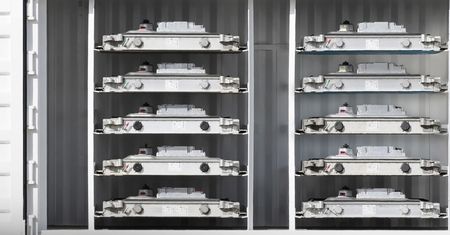 Baterie z Jaguara zyskają drugie życie. Pomogą magazynować energię odnawialną