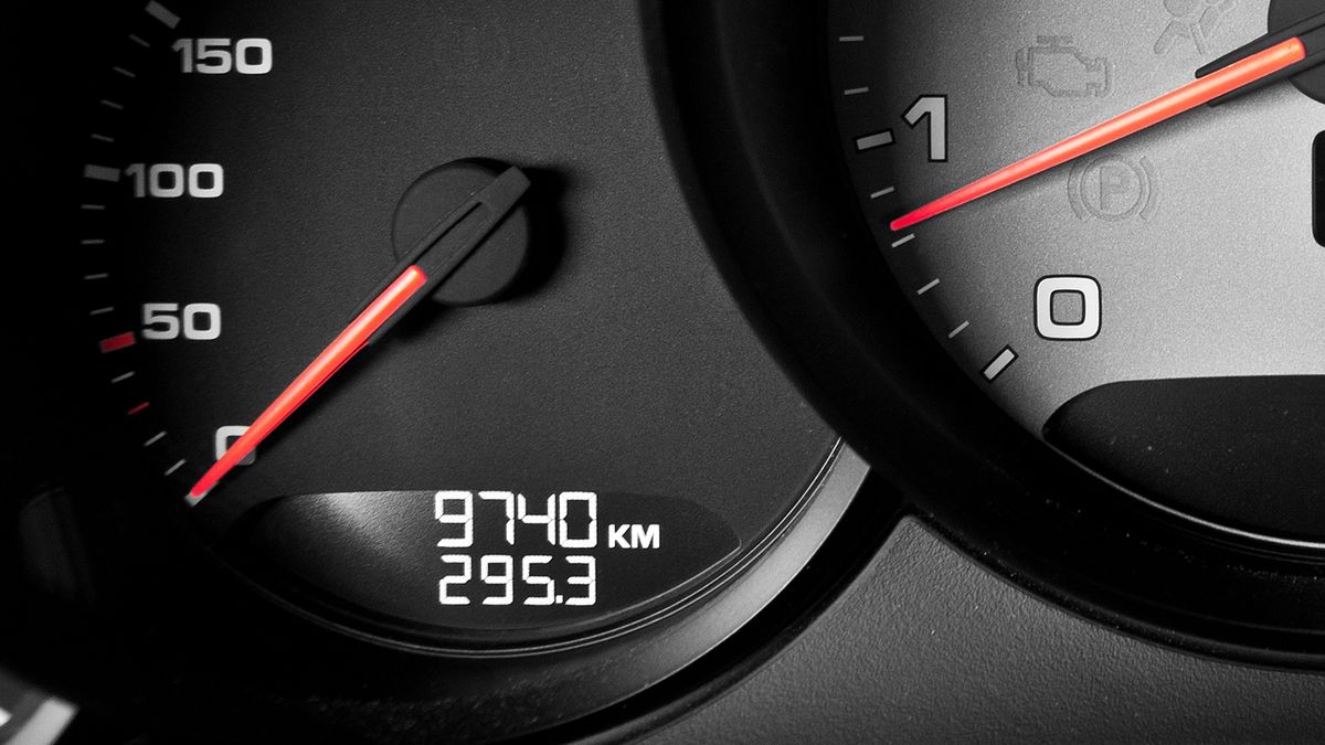 Licznik przebiegu w Porsche 911 (991) Carrera S