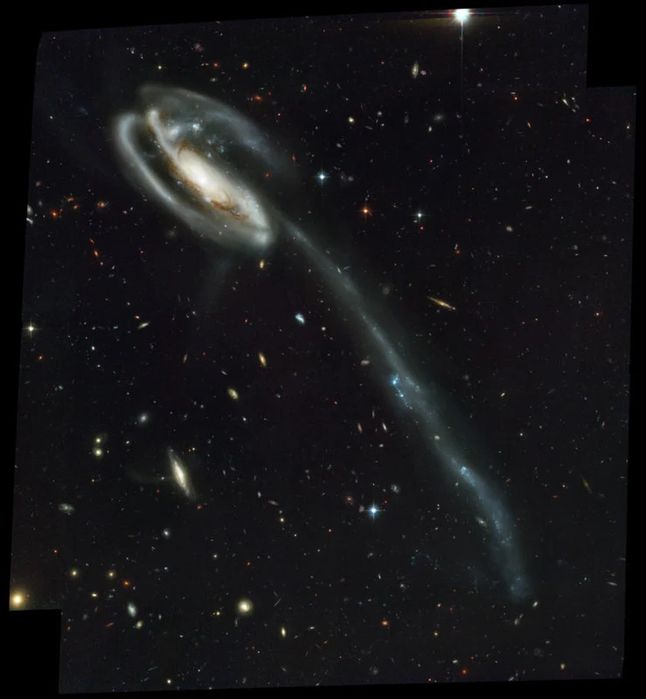 Galaktyka UGC10214