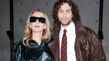 Dzieli ich 23 lata. Aaron Taylor-Johnson z żoną w Paryżu